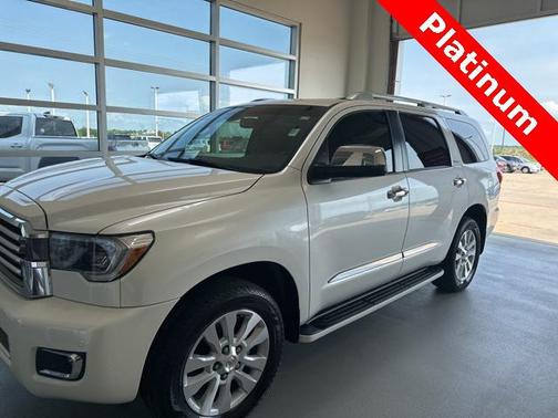 Blizzard Pearl 2019 Toyota Sequoia Platinum