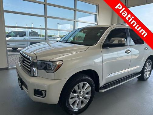 Blizzard Pearl 2019 Toyota Sequoia Platinum