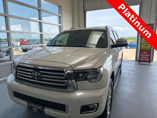 Blizzard Pearl 2019 Toyota Sequoia Platinum