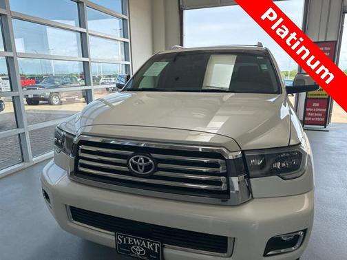 Blizzard Pearl 2019 Toyota Sequoia Platinum