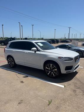 2020 Volvo XC90 Hybrid T8 Momentum 6 Passenger