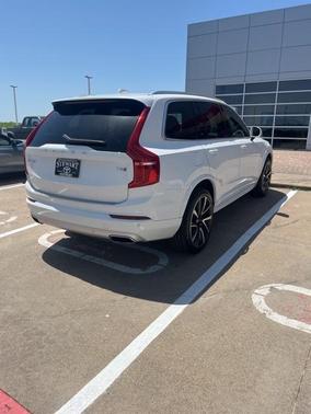2020 Volvo XC90 Hybrid T8 Momentum 6 Passenger