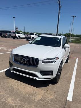 2020 Volvo XC90 Hybrid T8 Momentum 6 Passenger