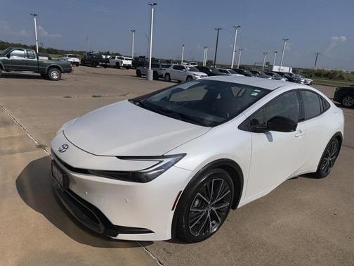 2023 Toyota Prius XLE