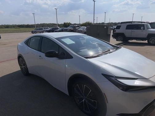 2023 Toyota Prius XLE