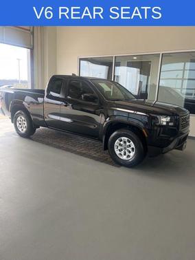 2024 Nissan Frontier SV