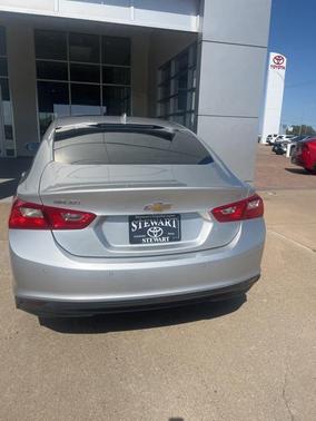 2017 Chevrolet Malibu 1LT