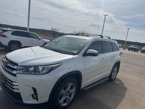 2017 Toyota Highlander Limited