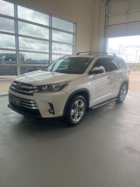 2017 Toyota Highlander Limited