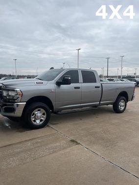 2024 RAM 3500 Tradesman Crew Cab 4x4 8' Box