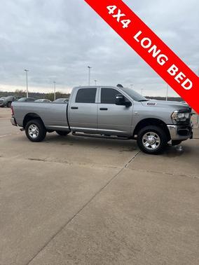 2024 RAM 3500 Tradesman Crew Cab 4x4 8' Box
