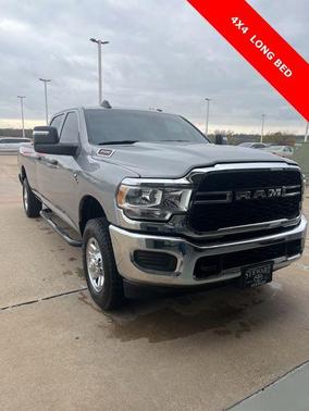 2024 RAM 3500 Tradesman Crew Cab 4x4 8' Box