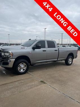 2024 RAM 3500 Tradesman Crew Cab 4x4 8' Box
