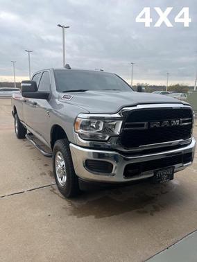 2024 RAM 3500 Tradesman Crew Cab 4x4 8' Box