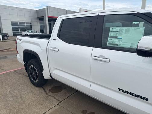 Ice 2026 Toyota Tundra SR5