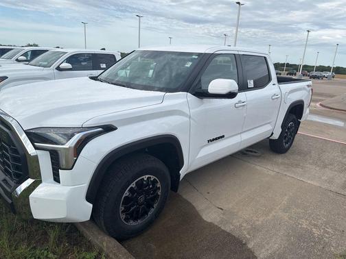 Ice 2026 Toyota Tundra SR5