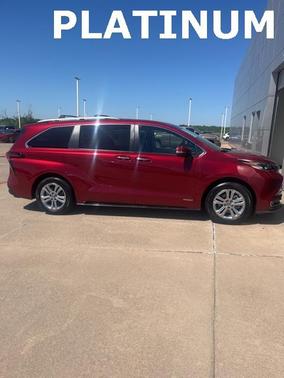 2021 Toyota Sienna Platinum