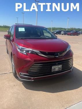 2021 Toyota Sienna Platinum