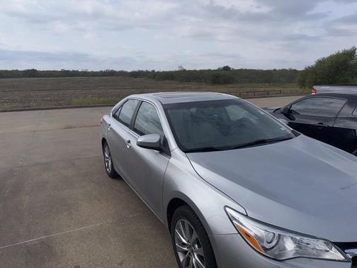 2016 Toyota Camry XLE