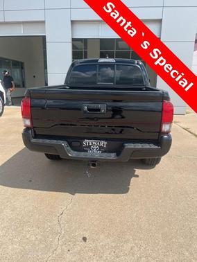 2022 Toyota Tacoma SR