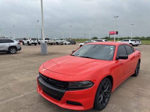 Go Mango 2023 Dodge Charger SXT