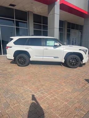 2025 Toyota Sequoia Base