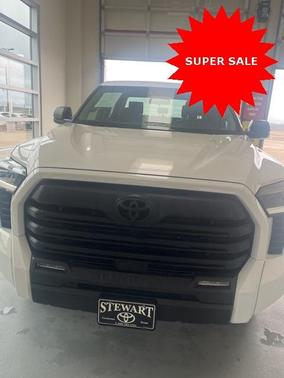 2022 Toyota Tundra SR5