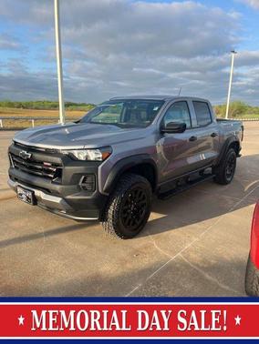 Sterling Gray Metallic 2024 Chevrolet Colorado Trail Boss