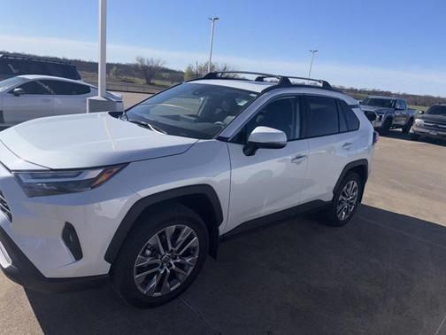 2023 Toyota RAV4 XLE Premium