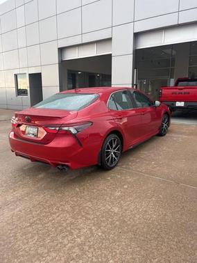 2023 Toyota Camry SE