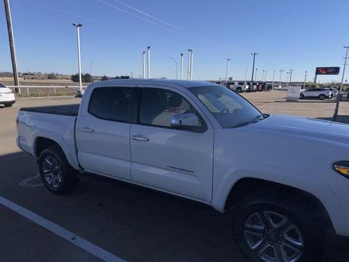 2017 Toyota Tacoma Limited