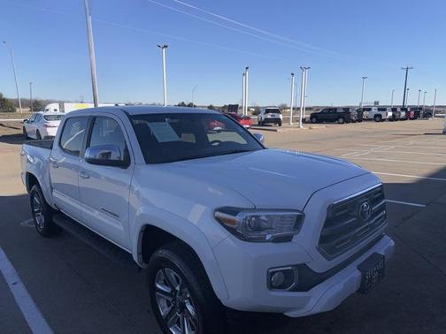 2017 Toyota Tacoma Limited