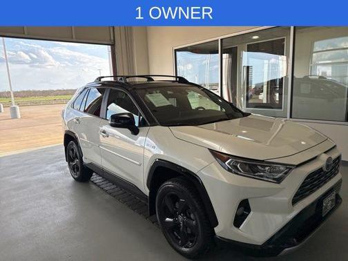 2021 Toyota RAV4 Hybrid SE