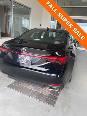 2022 Toyota Avalon XLE