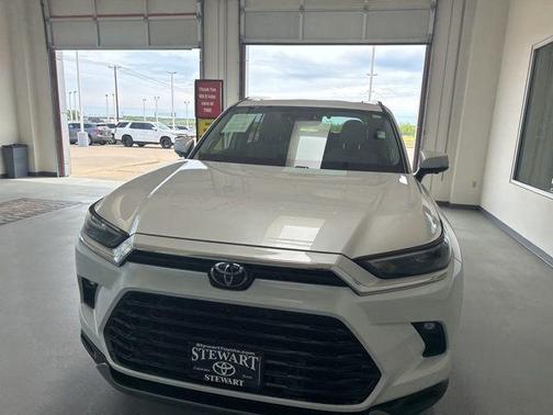 Wind Chill Pearl 2025 Toyota Grand Highlander Platinum