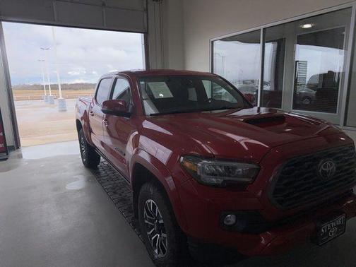 2022 Toyota Tacoma TRD Sport