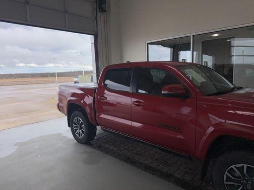 2022 Toyota Tacoma TRD Sport