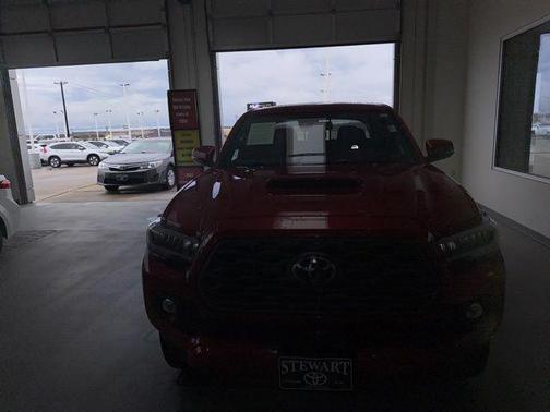 2022 Toyota Tacoma TRD Sport