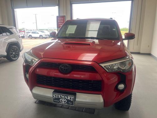 Magnetic Gray Metallic 2019 Toyota 4Runner SR5