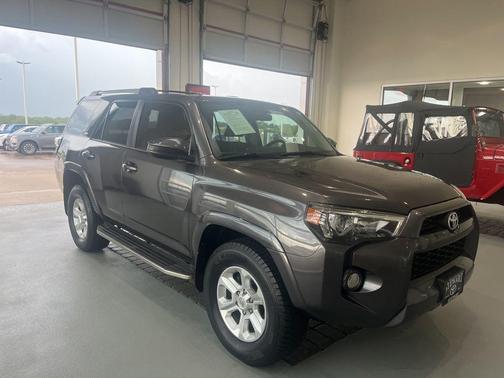 Magnetic Gray Metallic 2019 Toyota 4Runner SR5