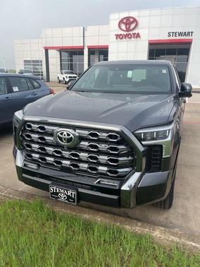 2025 Toyota Tundra Hybrid Platinum