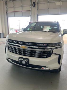 Iridescent Pearl Tricoat 2021 Chevrolet Suburban Premier