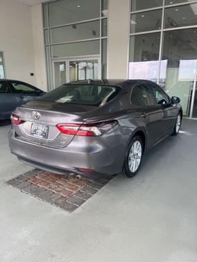 Predawn Gray Mica 2022 Toyota Camry LE