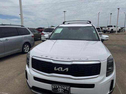 Glacial White Pearl 2022 Kia Telluride S