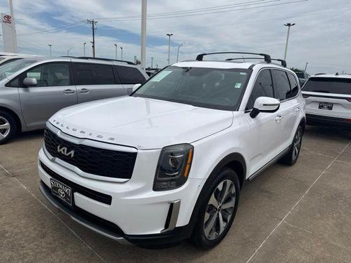 Glacial White Pearl 2022 Kia Telluride S