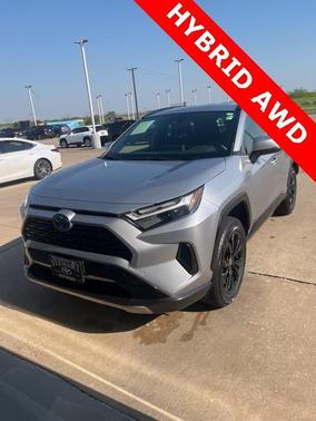 2023 Toyota RAV4 Hybrid SE