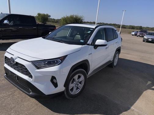 2021 Toyota RAV4 Hybrid XLE