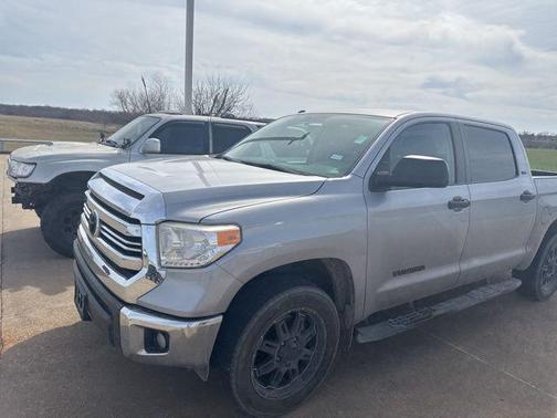 2017 Toyota Tundra SR5