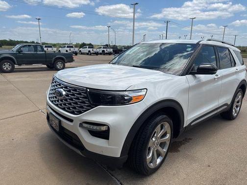 Star White Metallic Tri-Coat 2020 Ford Explorer Platinum