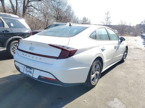 2023 Hyundai SONATA SE